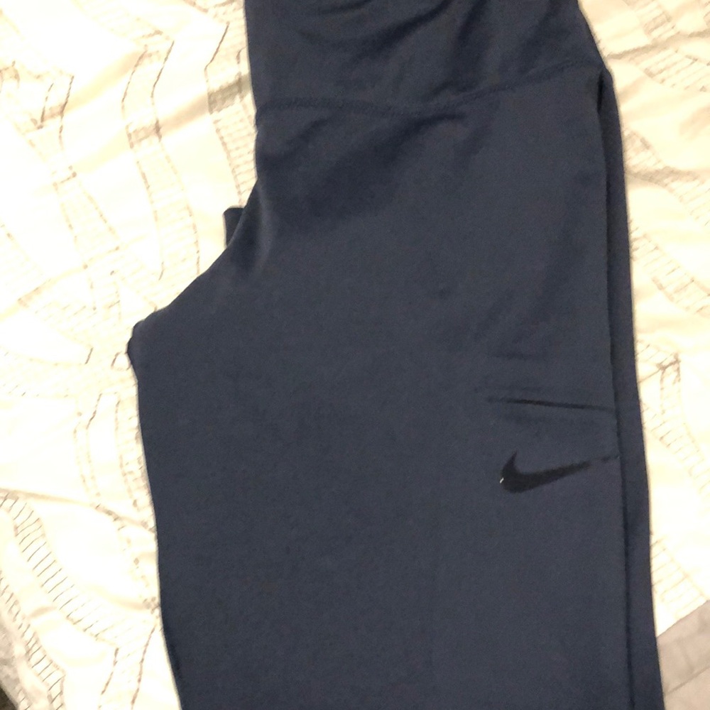 Nike crop leggings